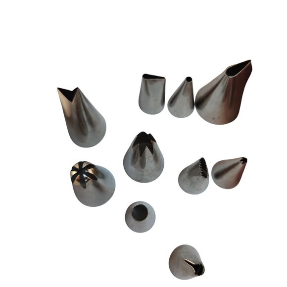 Assorted Cookie Cutters & Decorating Tools Set 50-Piece Stainless Steel & Plasti - Picture 15 of 16